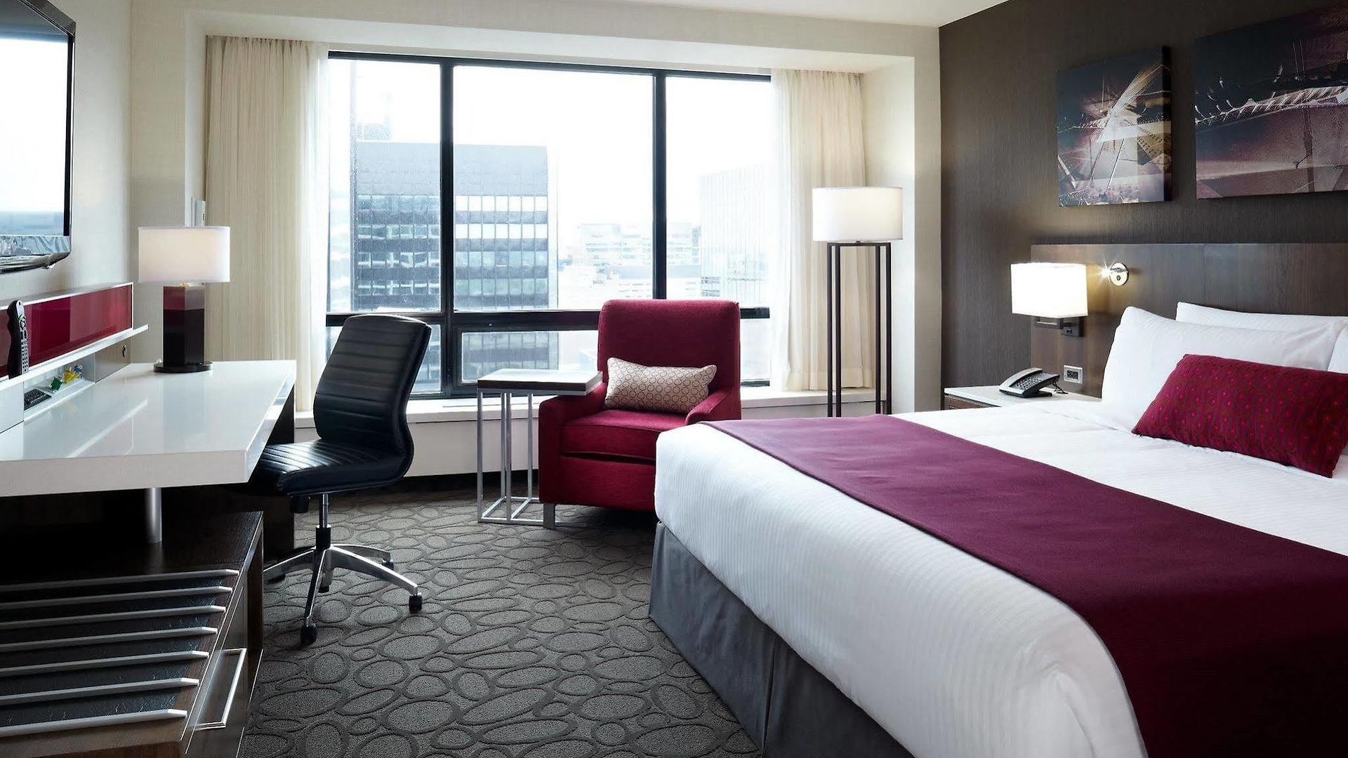Delta By Marriott Centre Hotel 4*