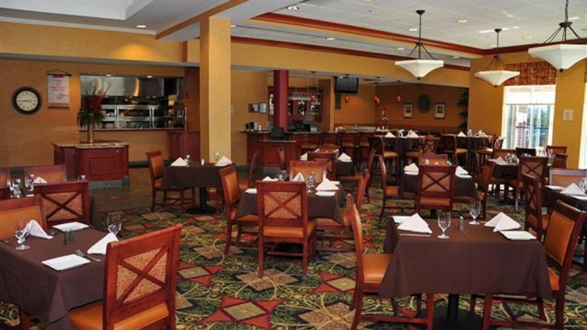 Hilton Garden Airport Hotel Ottawa