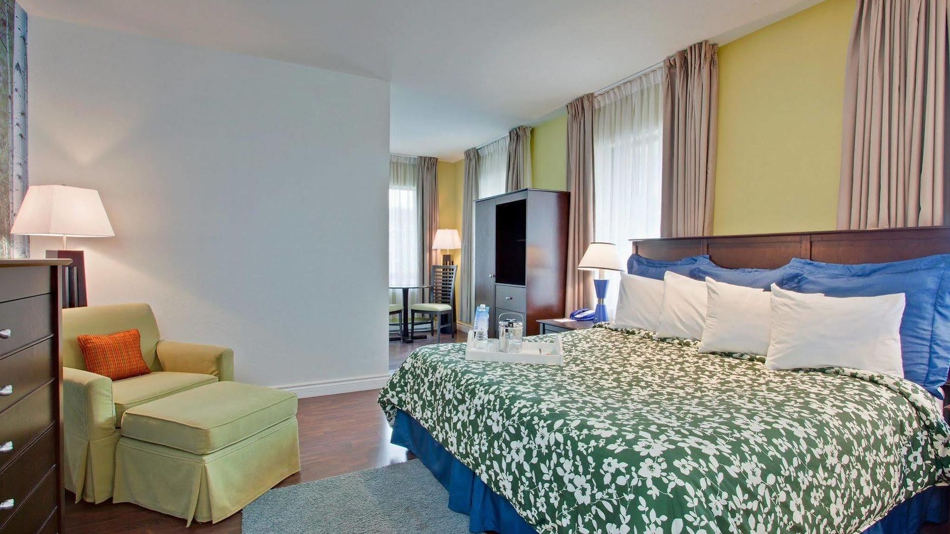 Metcalfe By Gray Collection Hotel 4*