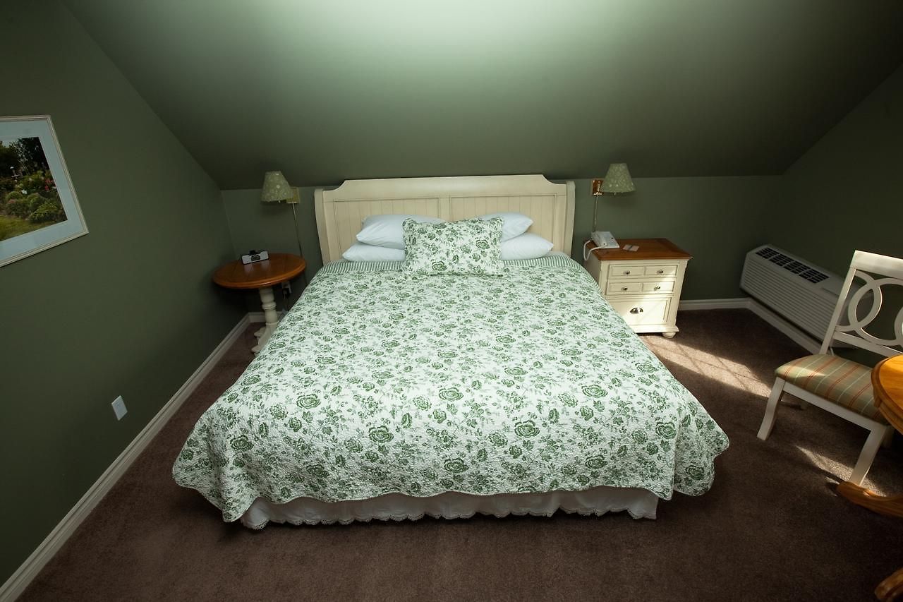 Strathmere Resort Ottawa