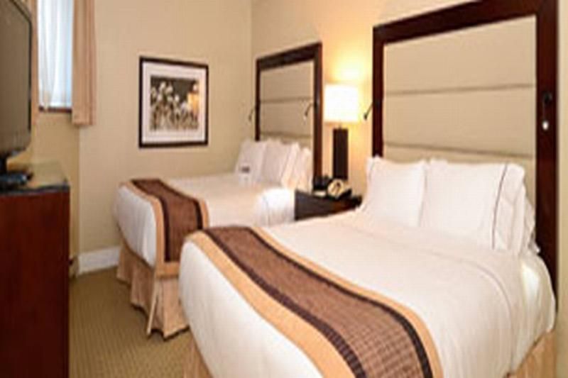 At Bay Hotel