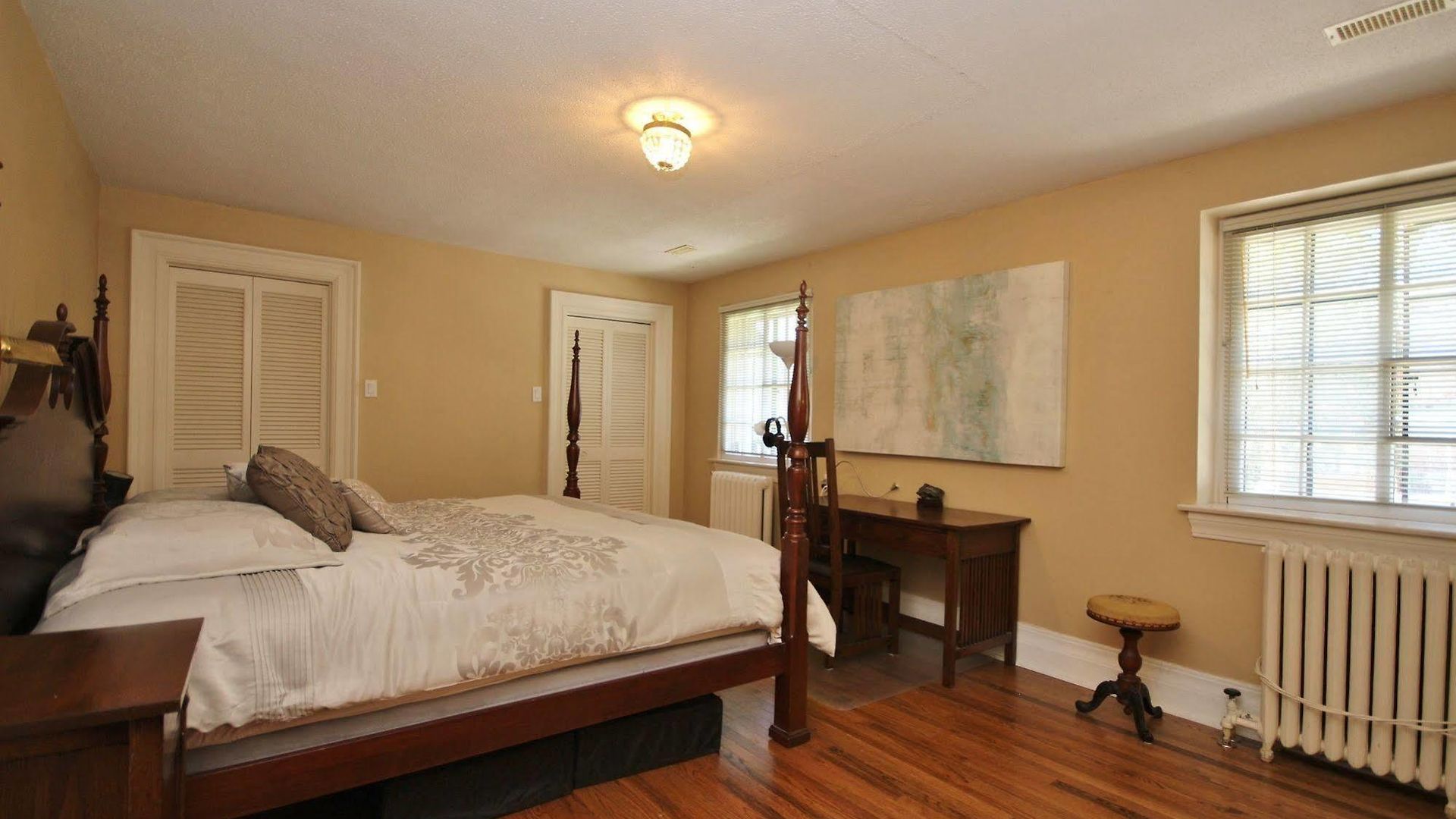 The Ambassador Guest house Ottawa