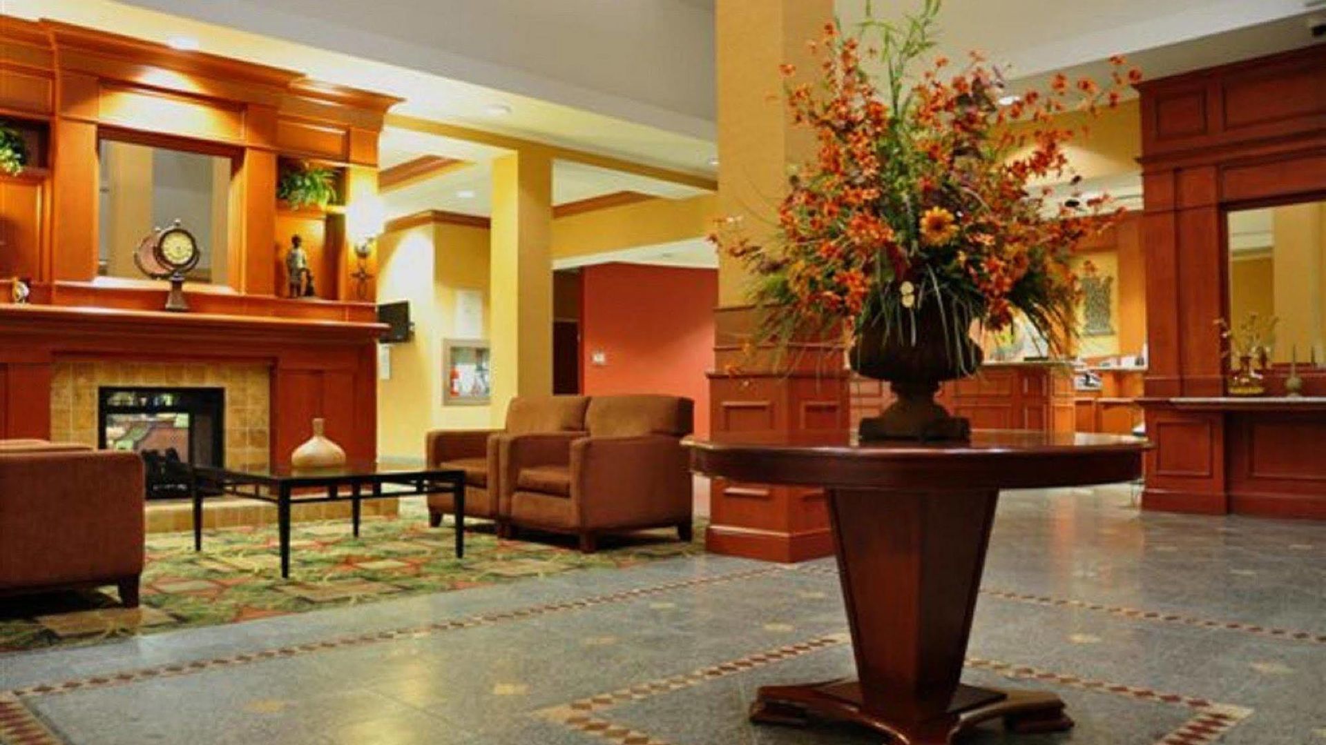 Hilton Garden Airport Hotel