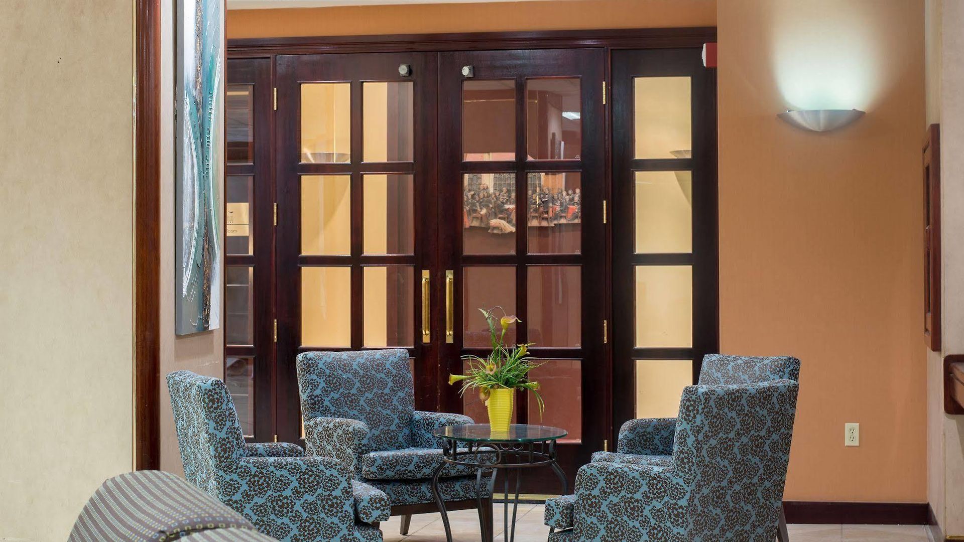 Hotel Capital Hill & 3*