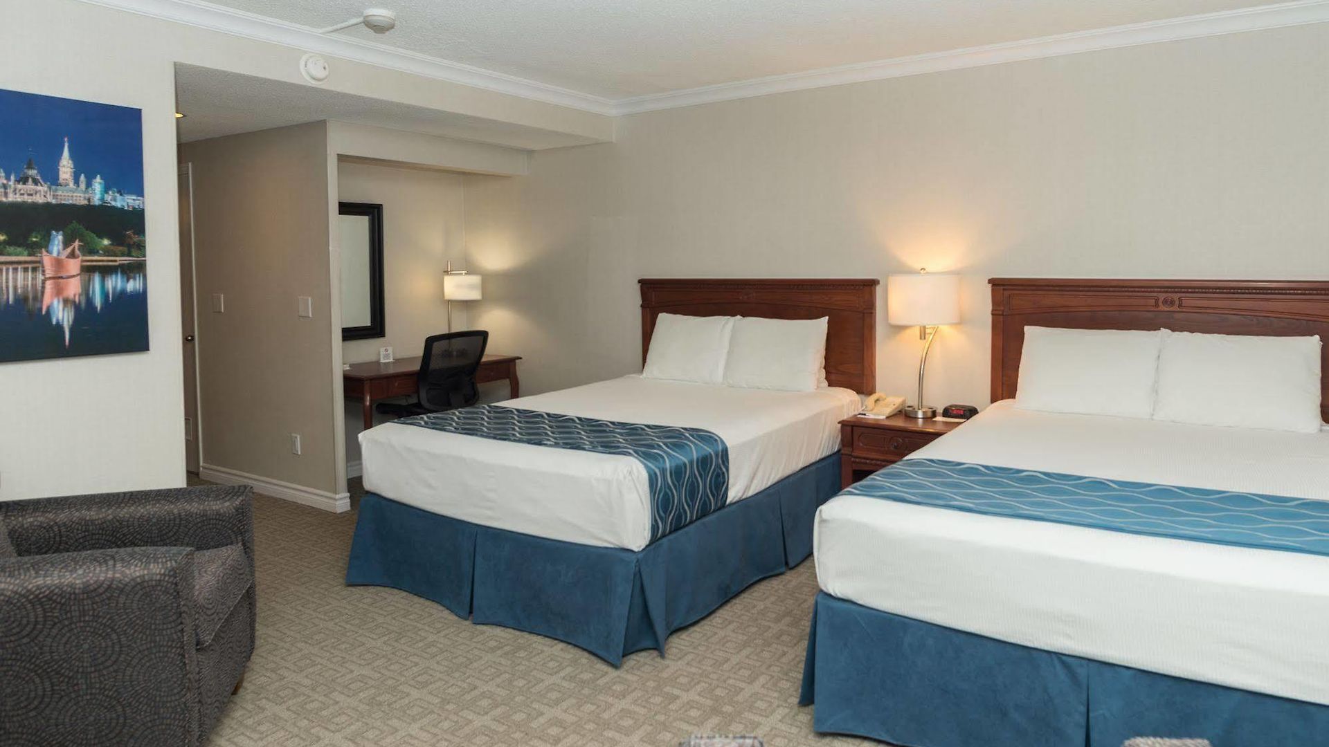 Capital Hill & Hotel 3*