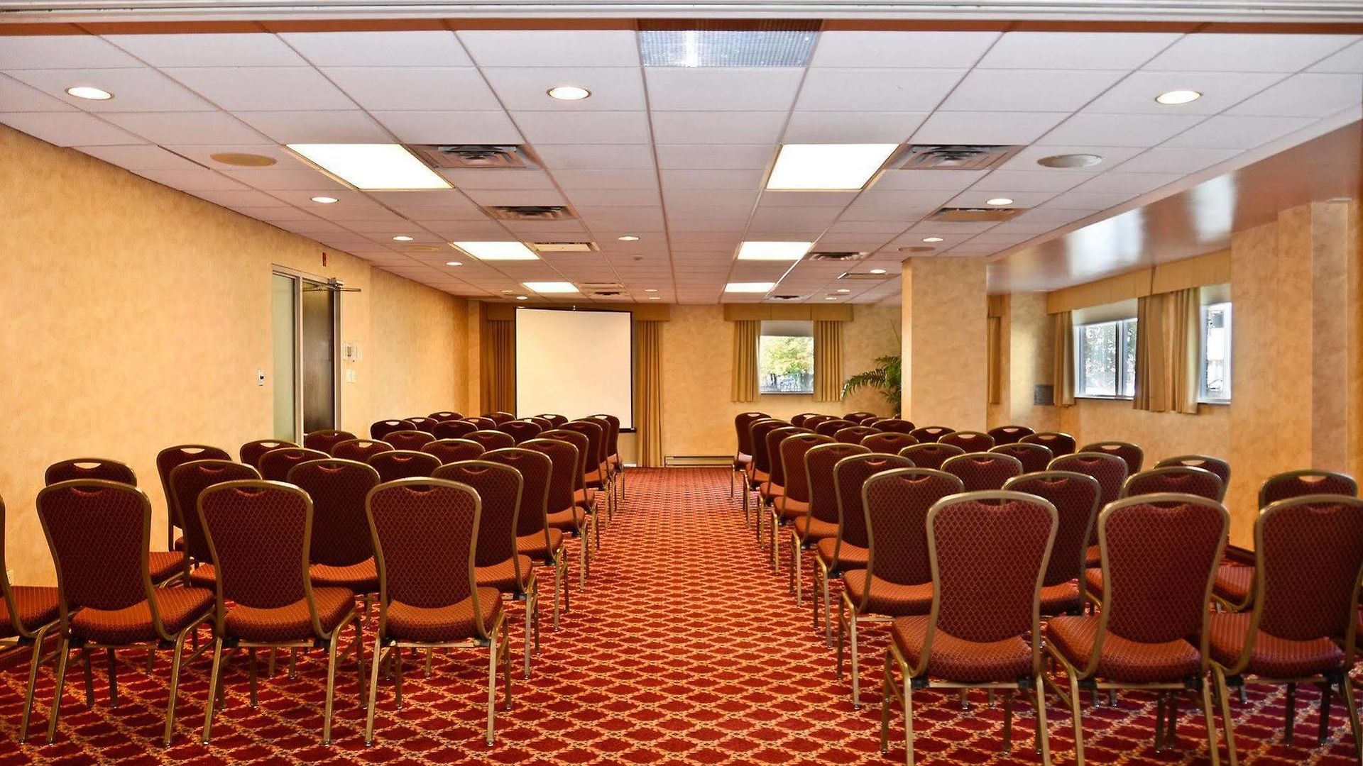 Hotel Western Downtown 3*