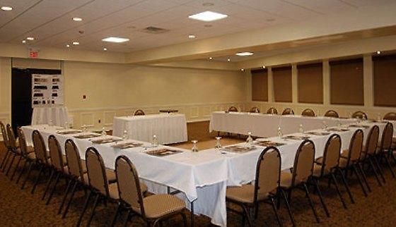 Hotel Embassy West Ottawa
