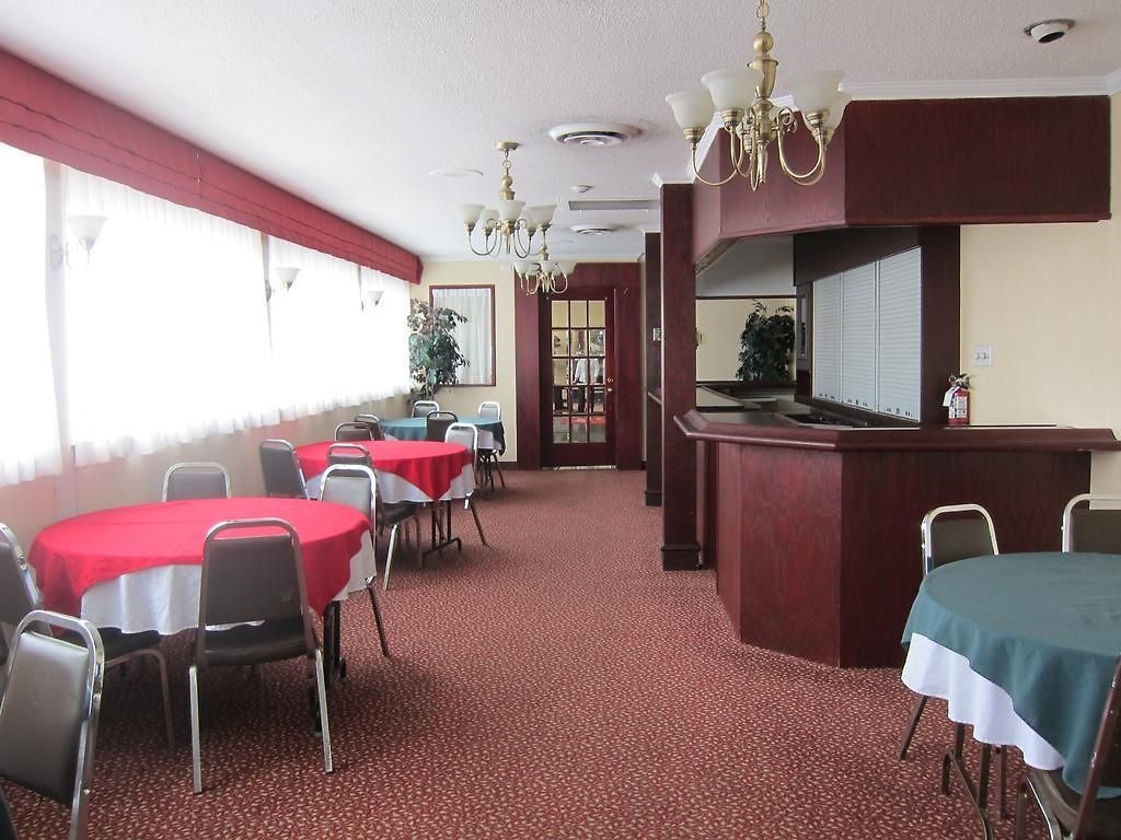 Plaza Downtown 3*