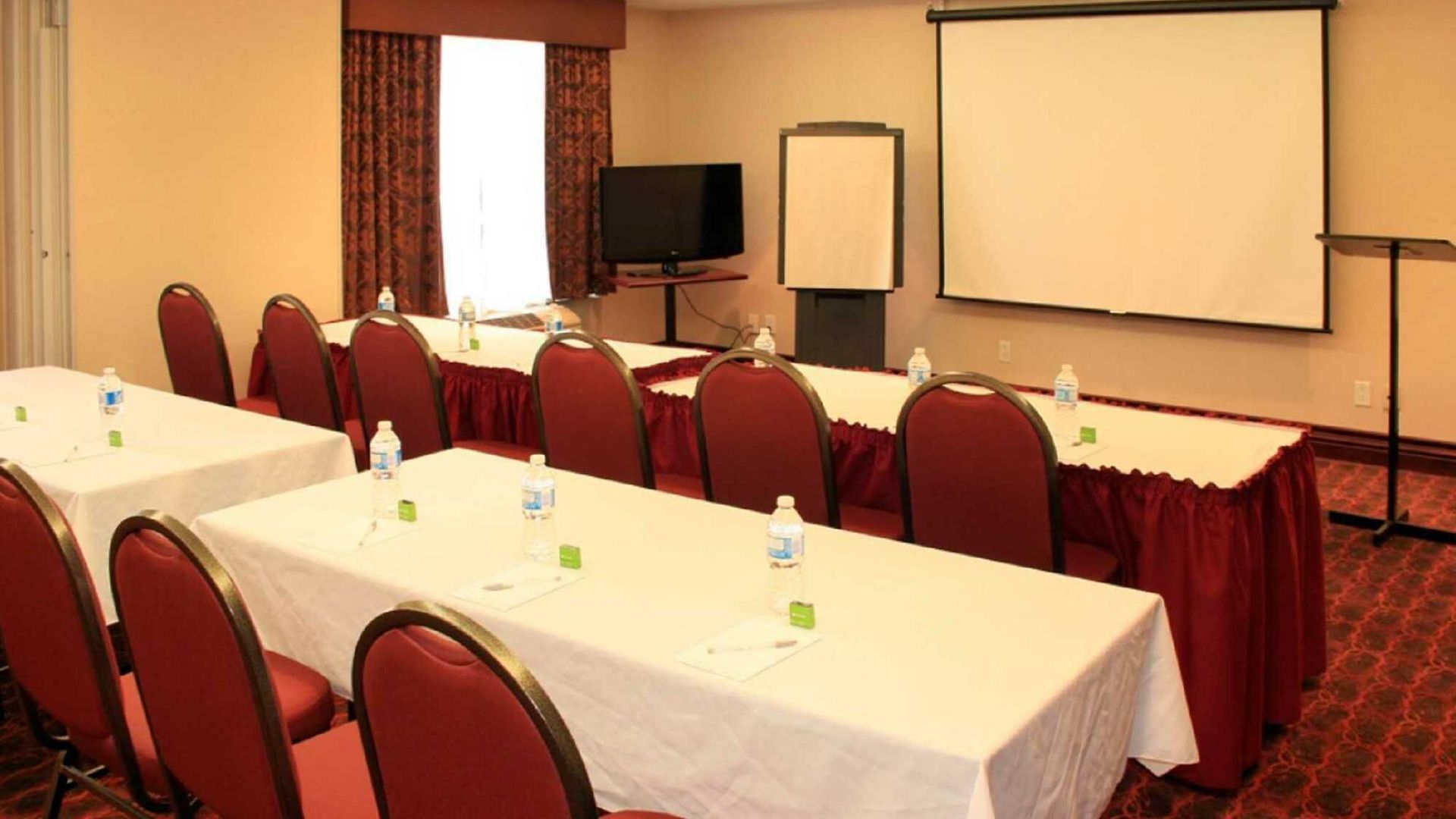 Hampton By Hilton Hotel