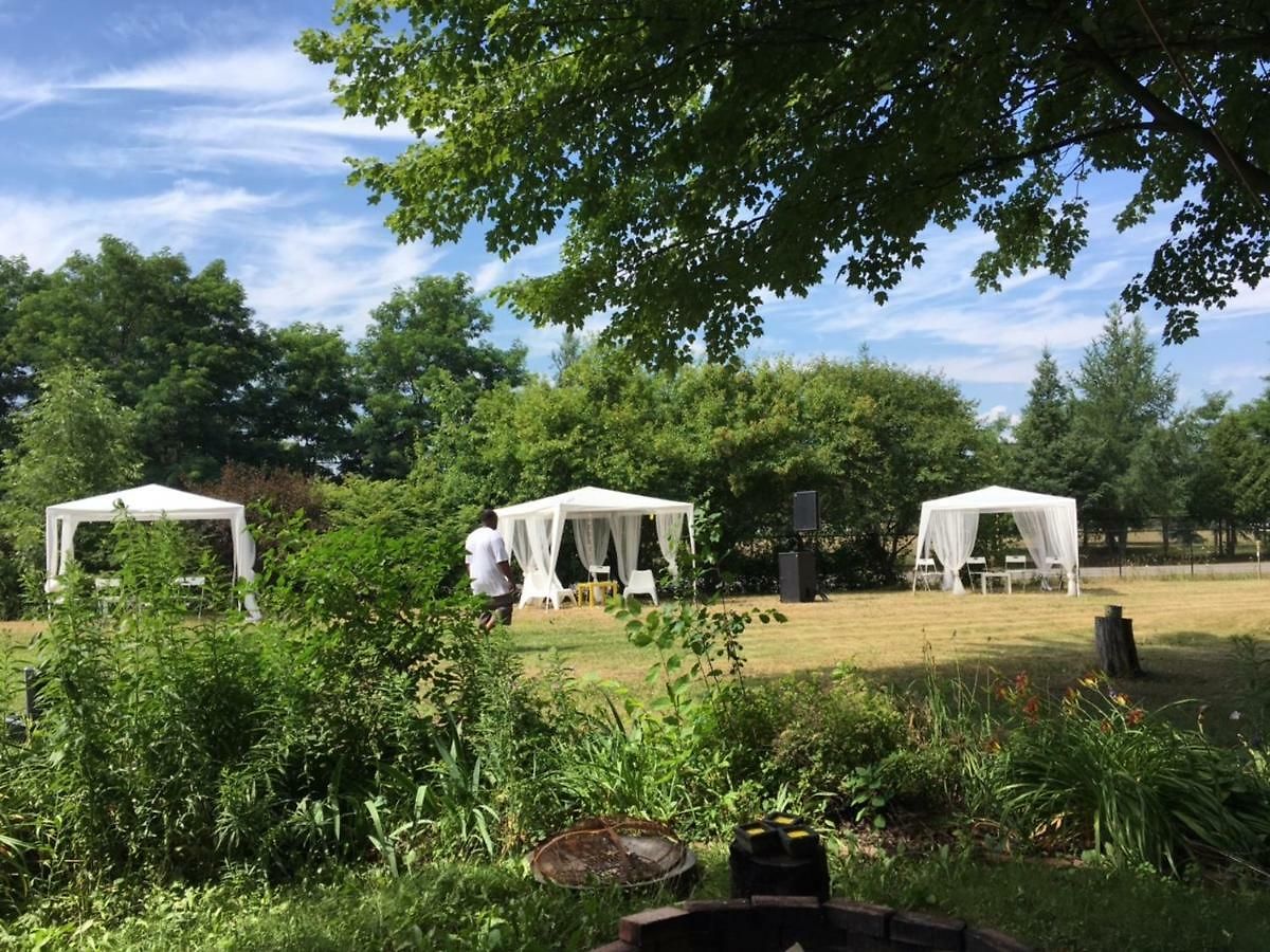 Country View Manor