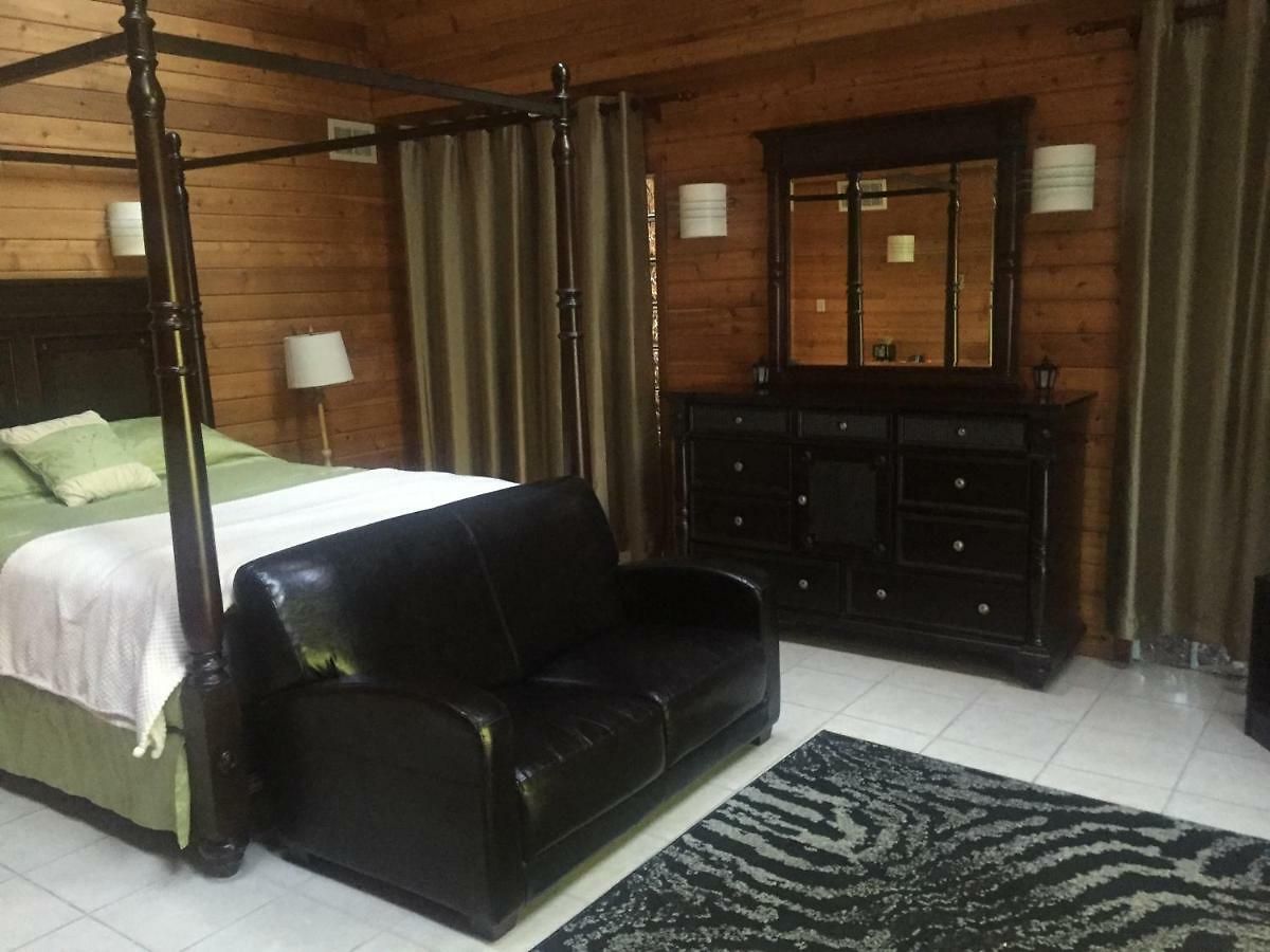 Country View Manor Ottawa