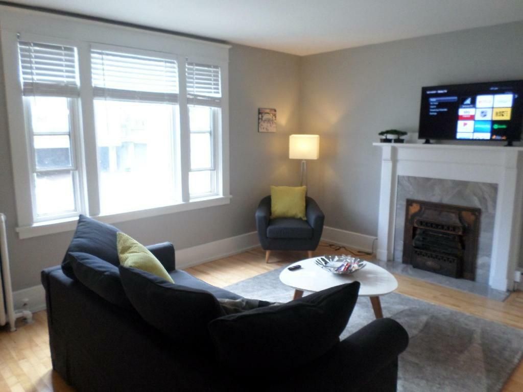 Beautiful, Clean, Quiet 2 Br-in Downtown Ottawa. Parking, Wifi And Netflix Included *