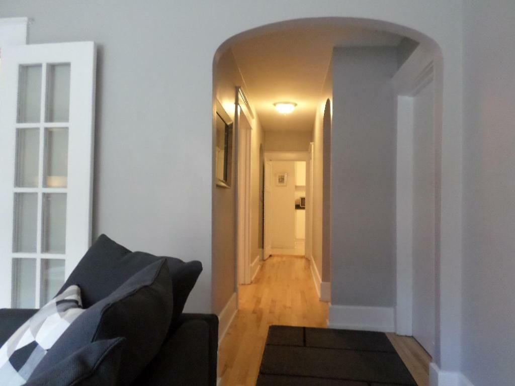 Beautiful, Clean, Quiet 2 Br-in Downtown Ottawa. Parking, Wifi And Netflix Included