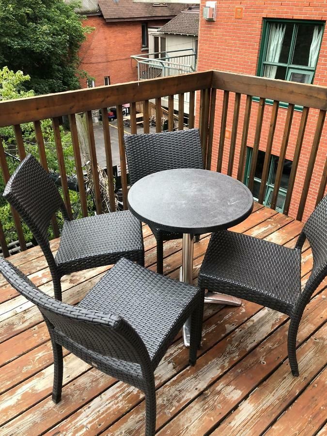Bright Clean Private In The Heart Of Downtown! Parking Wi-fi Smart Tv Included Apartment Ottawa