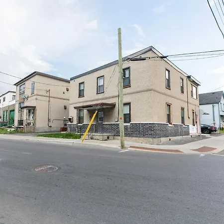 Apartment Modern / Renovated 1br Near Downtown Ottawa!