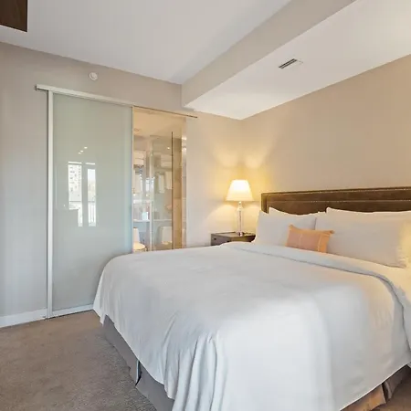 Soho Residences Champagne 4* Ottawa