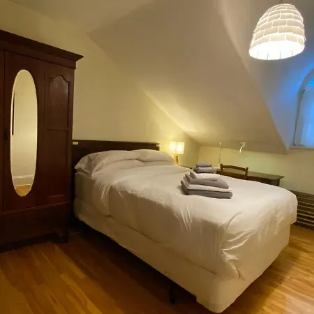 Bed & Breakfast Gold Door