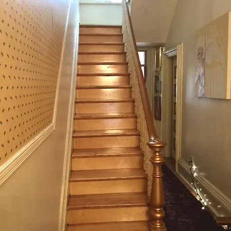 Bed & Breakfast Gold Door