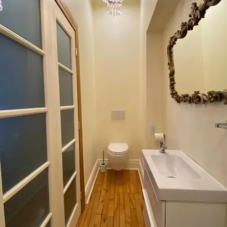 Gold Door Bed & Breakfast