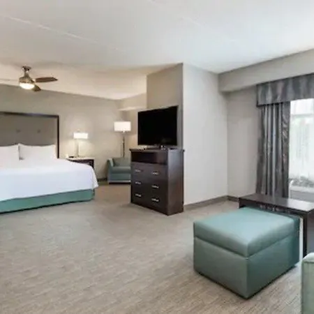 Homewood By Hilton Airport