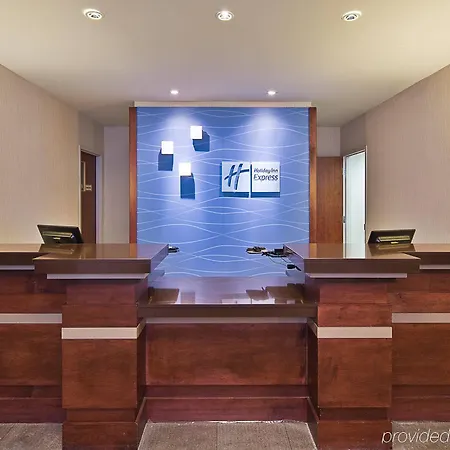 Express & Airport By Ihg Ottawa