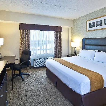 Express & Airport By Ihg Hotel Ottawa