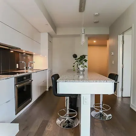 Downtown Luxury 1 Bedroom With Underground Parking