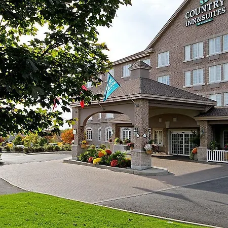 Fairfield & By Marriott Kanata Hotel