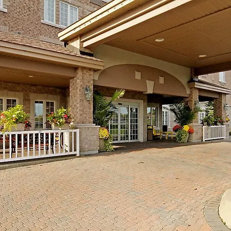 Fairfield & By Marriott Kanata Hotel 3*