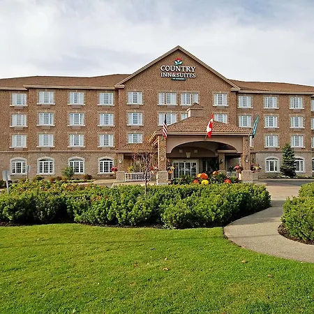 Fairfield & By Marriott Kanata Hotel