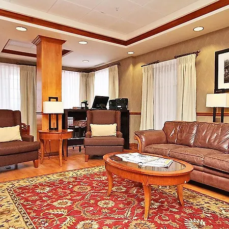 Hotel Fairfield & By Marriott Kanata