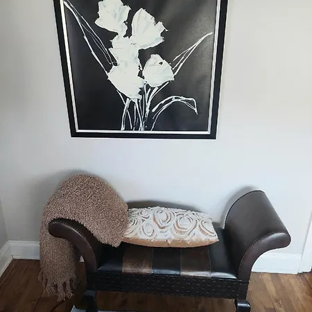 Apartment Elcho Explores Ottawa