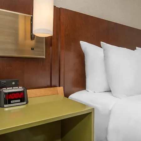 Inn Comfort East Ottawa