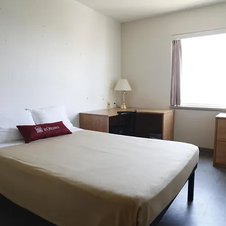 Residences De L'universite D'ottawa | University Of Residences Aparthotel 3*