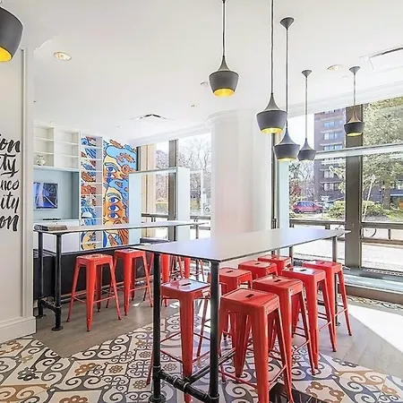 Hotel & Ottawa-downtown 3*