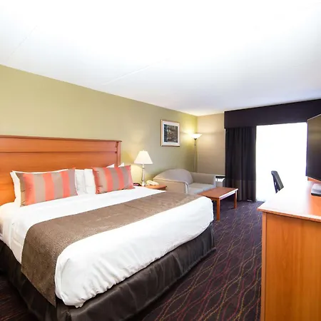 Western Kanata And Conference Centre 3*