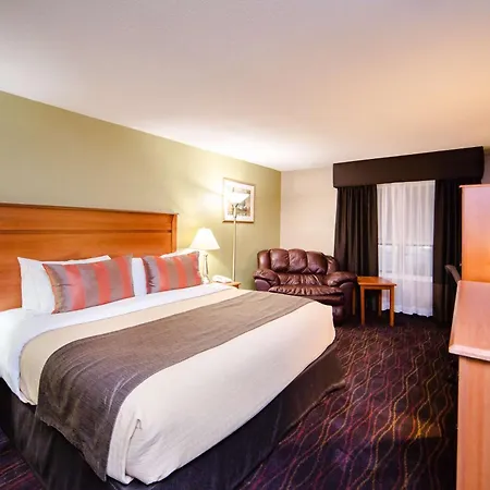 Western Kanata And Conference Centre Hotel 3*