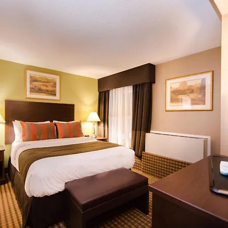 Western Kanata And Conference Centre Hotel 3*