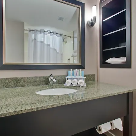 Hotel Express & West - Nepean By Ihg