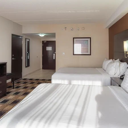 Express & East-orleans By Ihg Hotel Ottawa
