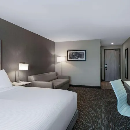 Hotel Wingate By Wyndham Kanata West 3*