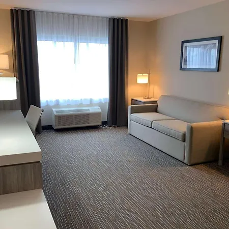 Wingate By Wyndham Kanata West Hotel