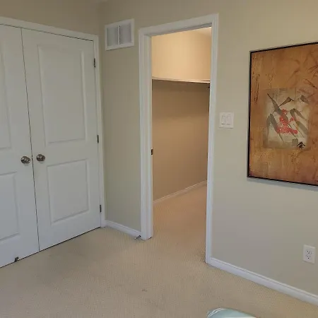 Mannys Place Homestay Ottawa