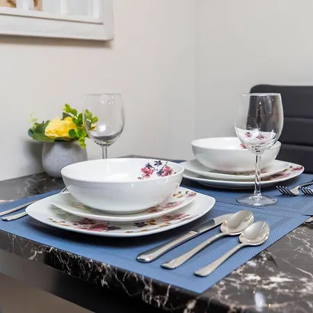 Apartment 1br - Prime Location W Netflix *