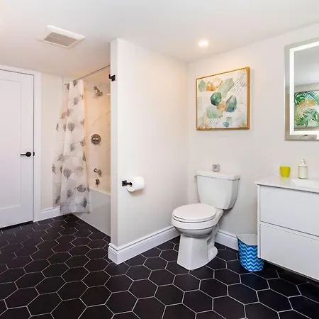 1br - Prime Location W Netflix Apartment *