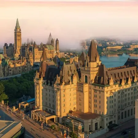 Hotel Fairmont Chateau Laurier Gold Experience Ottawa
