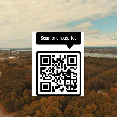 Holiday home Cozy 4-bedroom Haven For Relaxing Getaways