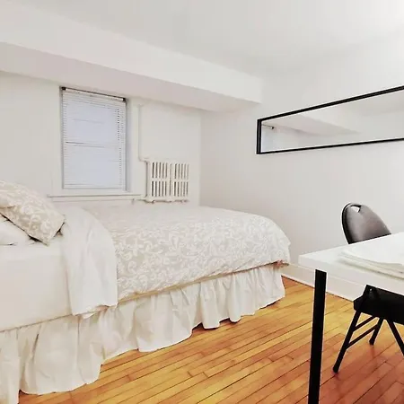 No Party 2bedroom Location Free Parking