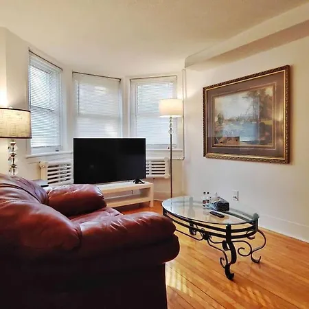 No Party 2bedroom Location Free Parking *