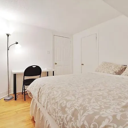 5beds Kitchen Core Area 2parking * Ottawa